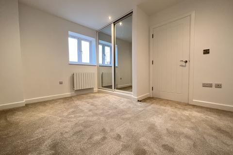 2 bedroom flat to rent, Millers Hill, Ramsgate, Kent, CT11