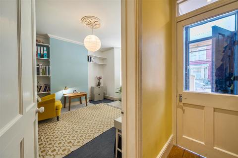 2 bedroom terraced house for sale, Hawthorne Street, Totterdown, Bristol