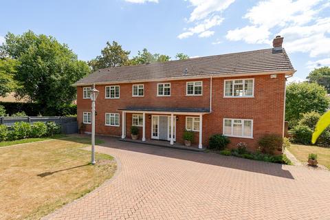 6 bedroom detached house for sale, Eghams Close, Knotty Green, Beaconsfield, HP9