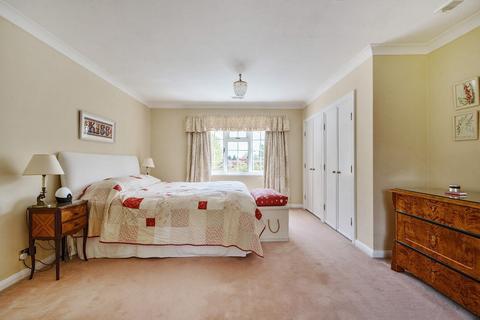 6 bedroom detached house for sale, Eghams Close, Knotty Green, Beaconsfield, HP9
