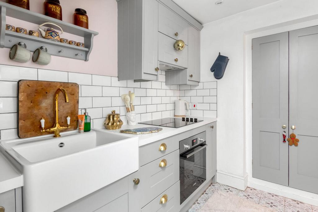 R2 A1076-1-1500x1000.jpg