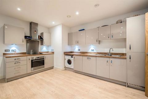 2 bedroom flat for sale, Bessemer Place, London SE10