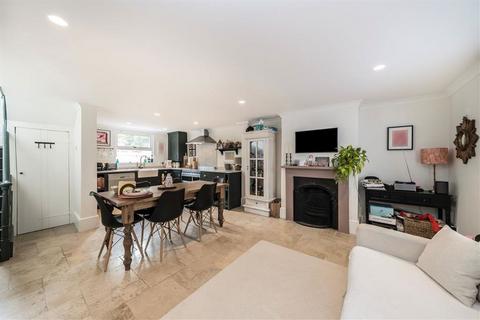 3 bedroom house for sale, Calvert Road, London SE10