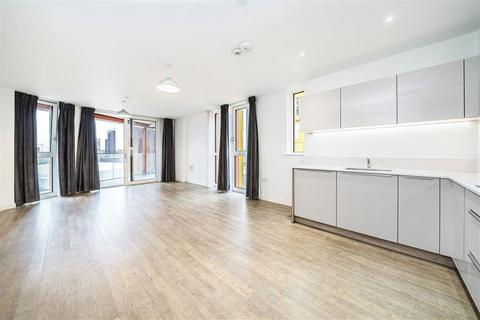 3 bedroom flat for sale, Telegraph Avenue, London SE10