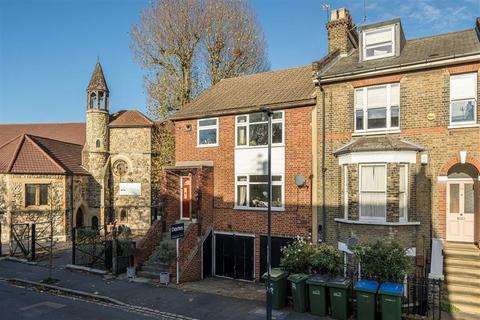 3 bedroom maisonette for sale, Devonshire Drive, London SE10