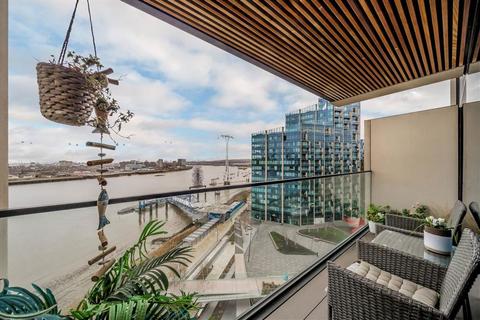 1 bedroom flat for sale, Cutter Lane, London SE10