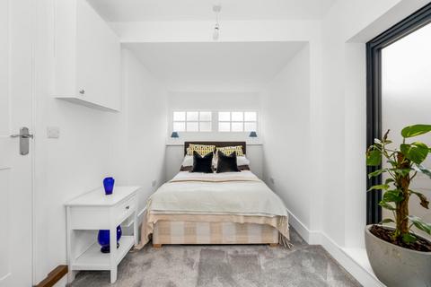 undefined, Dulwich Wood Avenue, Crystal Palace, London, SE19
