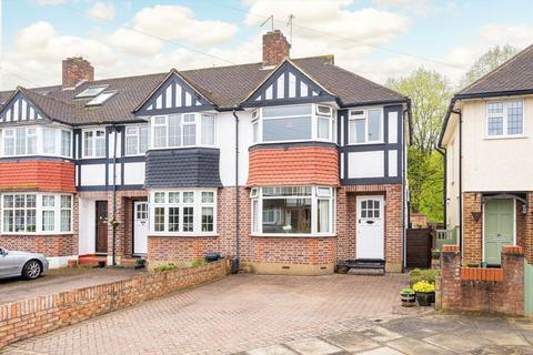 3 bedroom semi-detached house for sale - Lincoln Avenue, Twickenham TW2