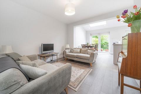 3 bedroom semi-detached house for sale, Lincoln Avenue, Twickenham TW2