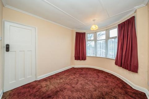 undefined, Ellerman Avenue, Twickenham TW2