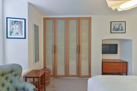 2 bedroom flat for sale, Anerley Hill, Crystal Palace, London, SE19