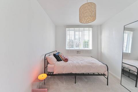 2 bedroom flat for sale, Sherborne Court, Elmers End Road, Anerley, London, SE20