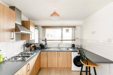 3 bedroom apartment for sale, Brownswood Road, London, N4