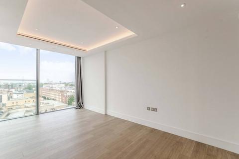 2 bedroom flat for sale, Carrara Tower, Clerkenwell, London, EC1V