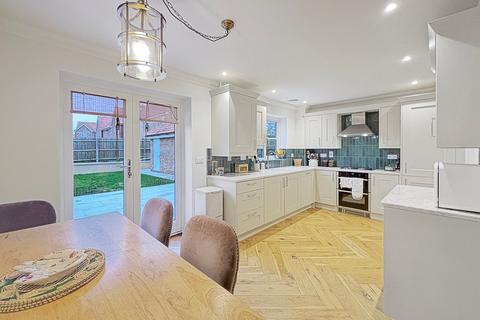 3 bedroom link detached house for sale, Pannell Place, Brightlingsea, Colchester, CO7