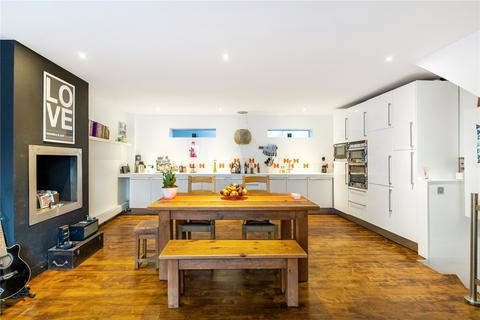 4 bedroom terraced house for sale, Medfield Street, Putney, London, SW15