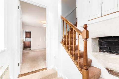 1 bedroom cottage to rent, Le Tapon Cottage