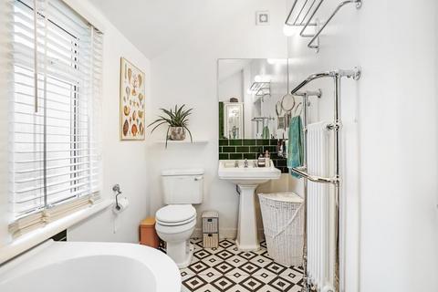 3 bedroom end of terrace house for sale, Adamsrill Road, Sydenham, London, SE26