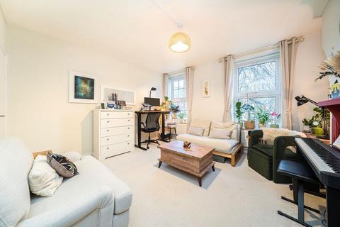 1 bedroom flat for sale, George Row, London SE16