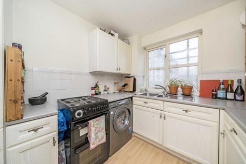 2 bedroom flat for sale, Transom Close, London SE16