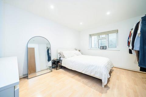 1 bedroom flat for sale, Grange Road, London SE1