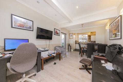 2 bedroom flat for sale, Perham Road, London W14