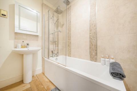 2 bedroom flat to rent, North End Road, London W14