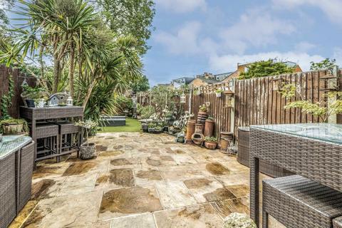 5 bedroom semi-detached house for sale, Queens Road, London SW19