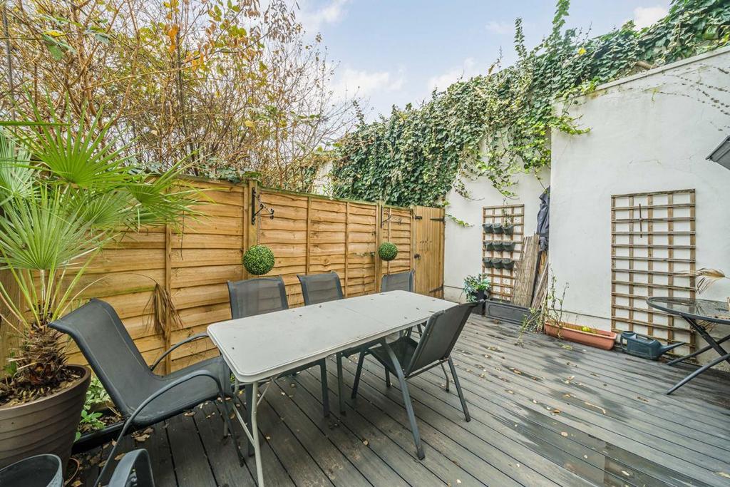 Decking area