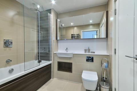 1 bedroom flat to rent, Altitude Point, Alie Street, London, E1