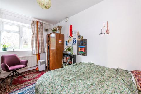 3 bedroom apartment for sale, Orwell Court, Petherton Road, London, N5