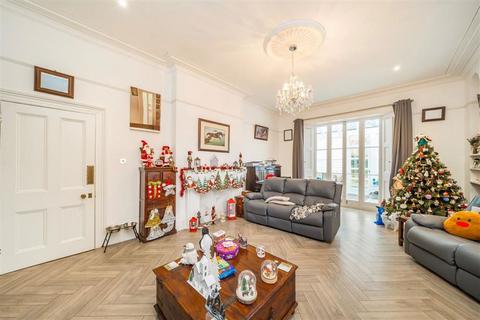 5 bedroom house for sale, The Glebe, London SE3