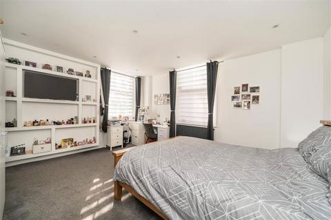 5 bedroom house for sale, The Glebe, London SE3