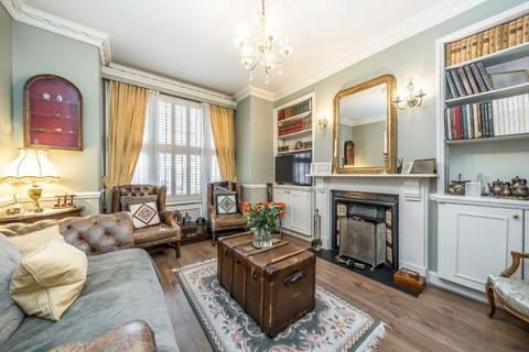 2 bedroom flat for sale, Gayville Road, London SW11