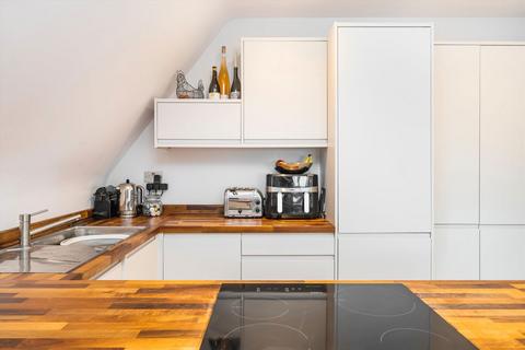 1 bedroom flat for sale, Dromore Road, London SW15
