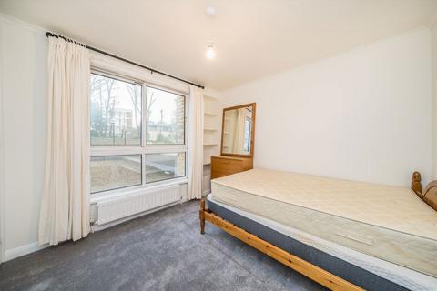 1 bedroom flat for sale, Warwick Drive, London SW15