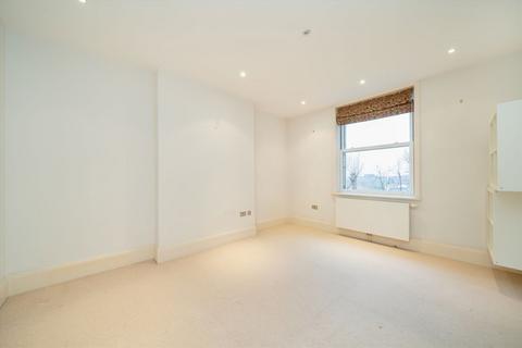2 bedroom flat to rent, Finchley Road, London NW3