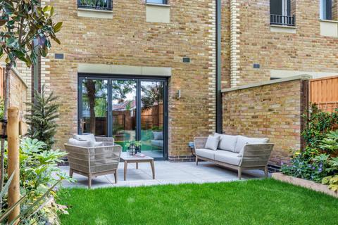 3 bedroom apartment for sale, House 201 North Gate Park, Harringay, N15
