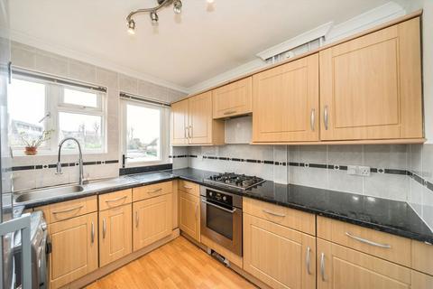 3 bedroom flat for sale, Ewell Road, Surbiton KT6