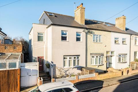 undefined, Queens Road, Thames Ditton KT7