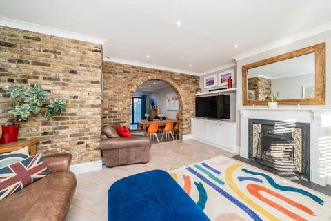 undefined, Queens Road, Thames Ditton KT7