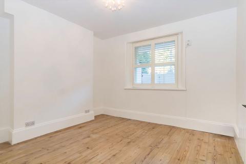 1 bedroom flat to rent, Berrylands, Surbiton KT5