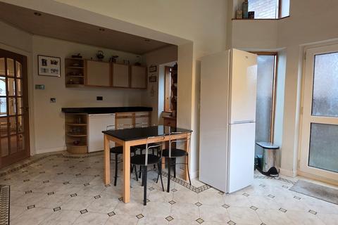 4 bedroom detached house for sale, Walton Drive, Marple