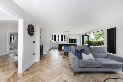 5 bedroom detached house for sale, Drub Lane, Drub, Cleckheaton