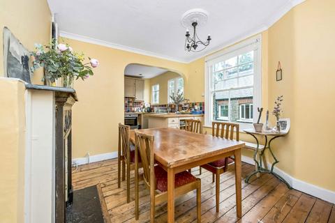 3 bedroom maisonette to rent, Chalsey Road, London SE4