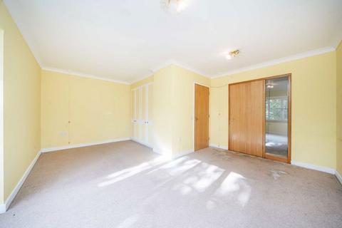 undefined, Beechwood Grove, London W3