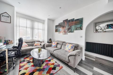 2 bedroom end of terrace house for sale, Windmill Road,  Sunbury-on-Thames,  TW16