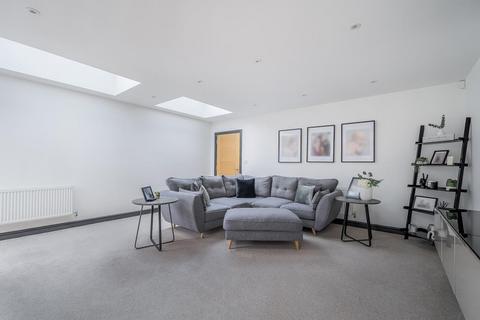 5 bedroom detached house for sale, Groveley Road,  Sunbury-on-Thames,  TW16