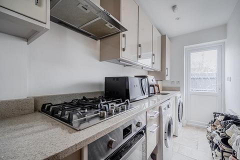 5 bedroom detached house for sale, Groveley Road,  Sunbury-on-Thames,  TW16