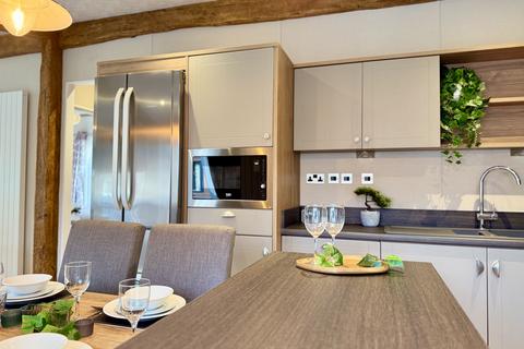 2 bedroom lodge for sale, Melbourne Road, Allerthorpe YO42